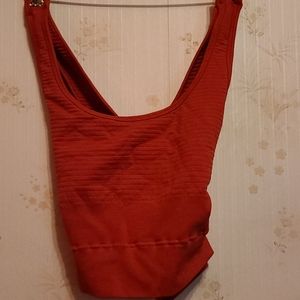 Alphalete Vault bra in Coral Red and size XL